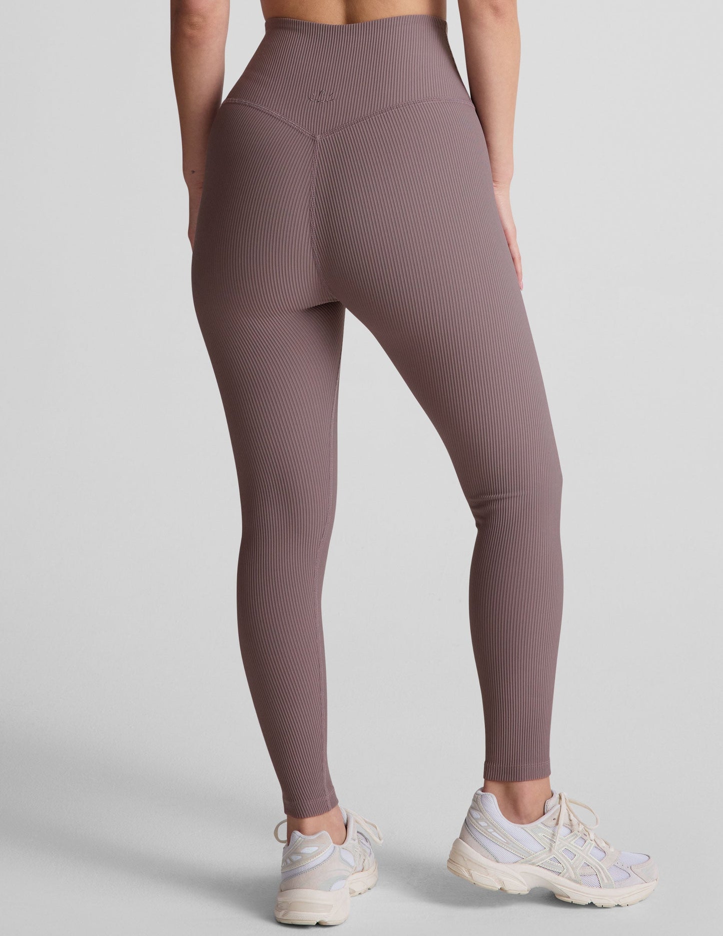Beyond Yoga Impulse Ribbed Active Leggings: High-Waisted, Seamless, Midi Length Comfort