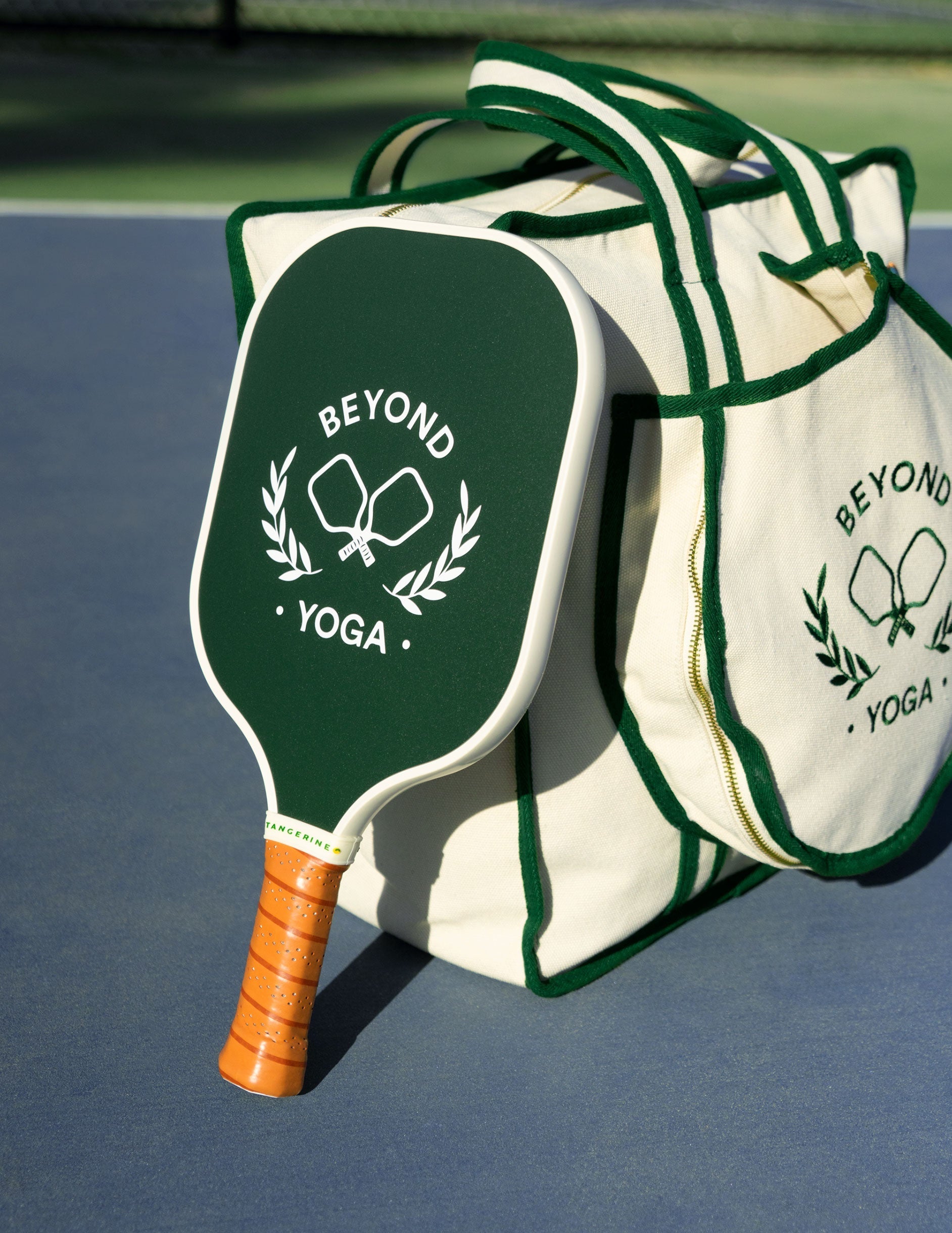 Retro Canvas Pickleball Tote Bag with Paddle Holder: Stylish Durable Court Carryall