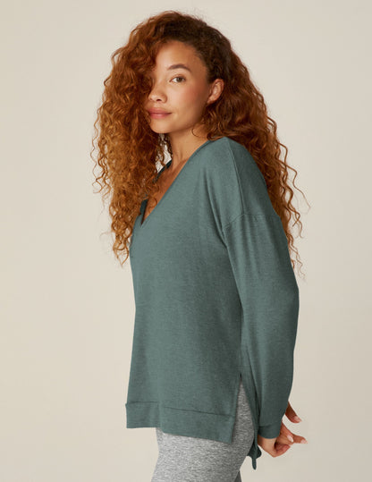 Relaxed Fit V-Neck Pullover Sweater, High-Low Hem, Side Slits Comfort