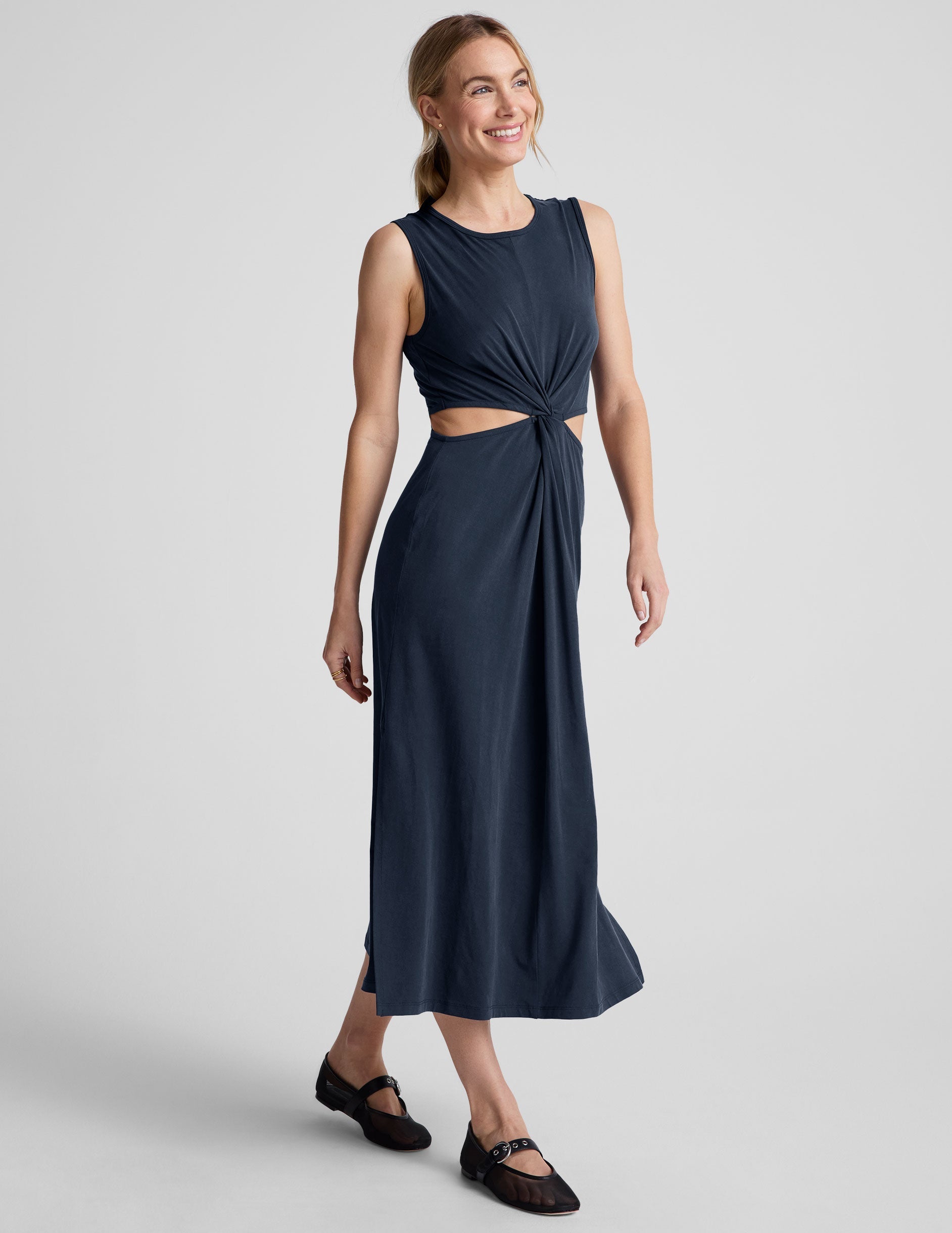 Stylish Women's Midi Tank Dress: Front Twist, Flattering Fit, Side Slits