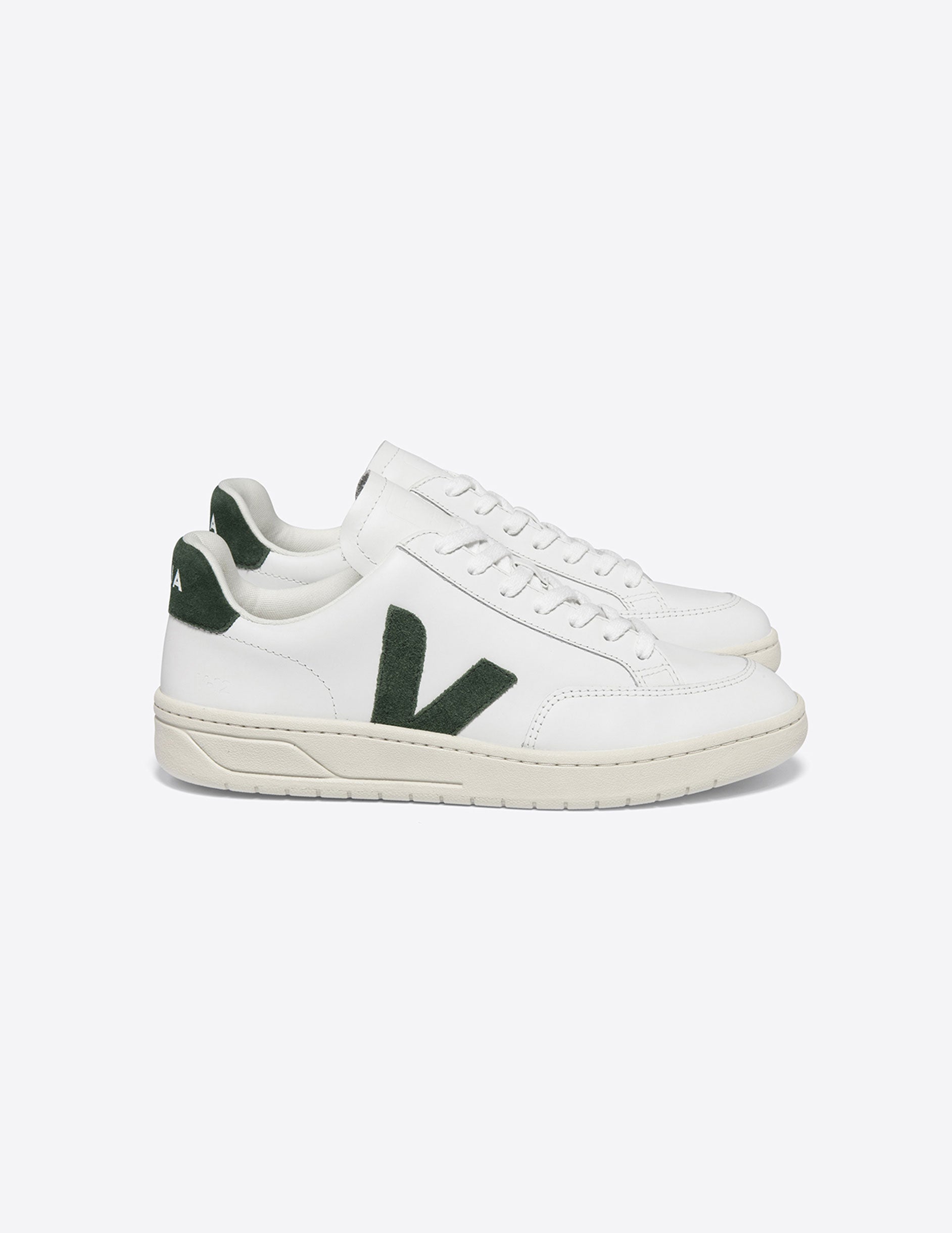 Veja V-12: Sustainable Leather Everyday Sneakers for Comfort and Style