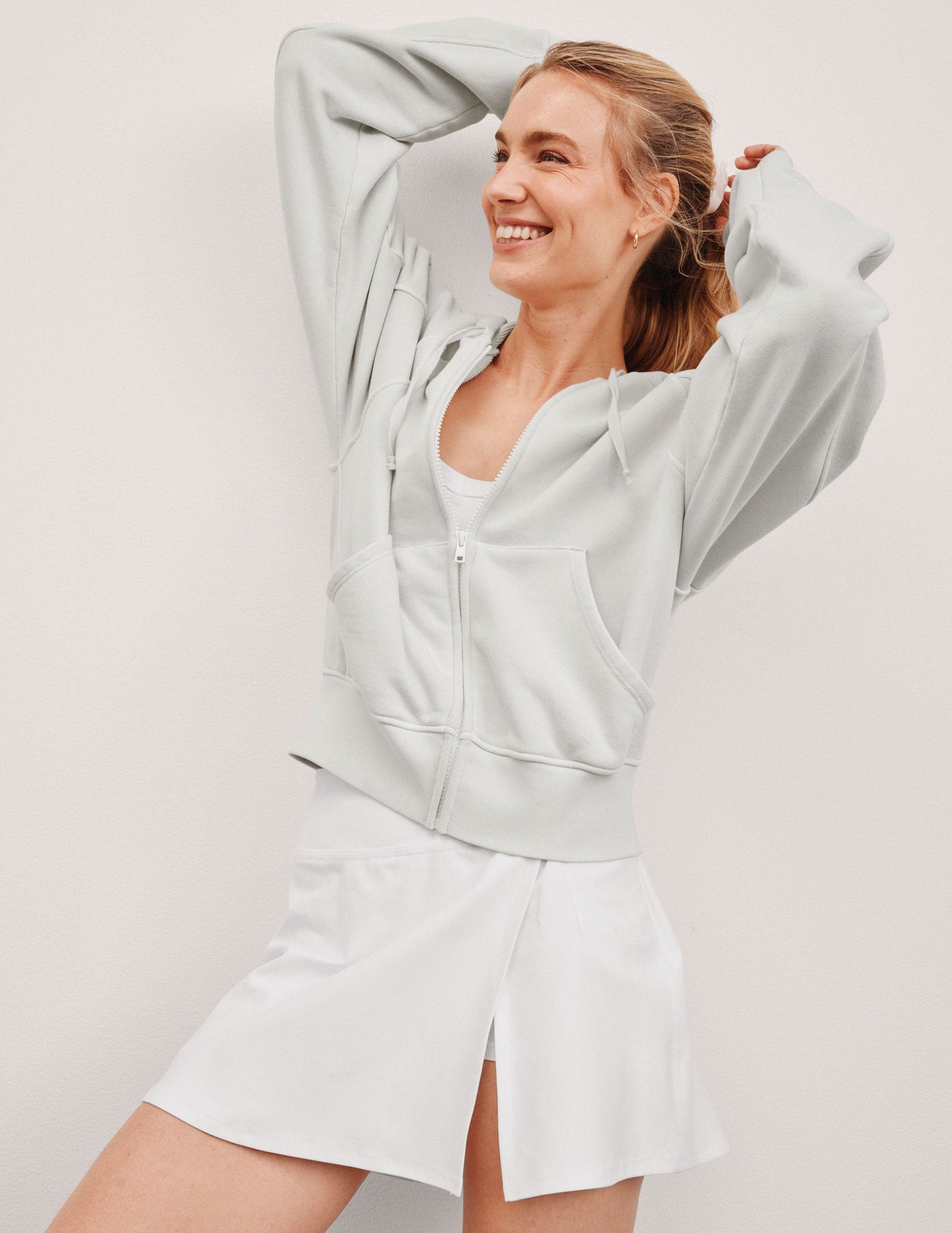 Women's Soft Terry Zip-Up Hoodie: California-Inspired Comfort with Pockets & Drawcords