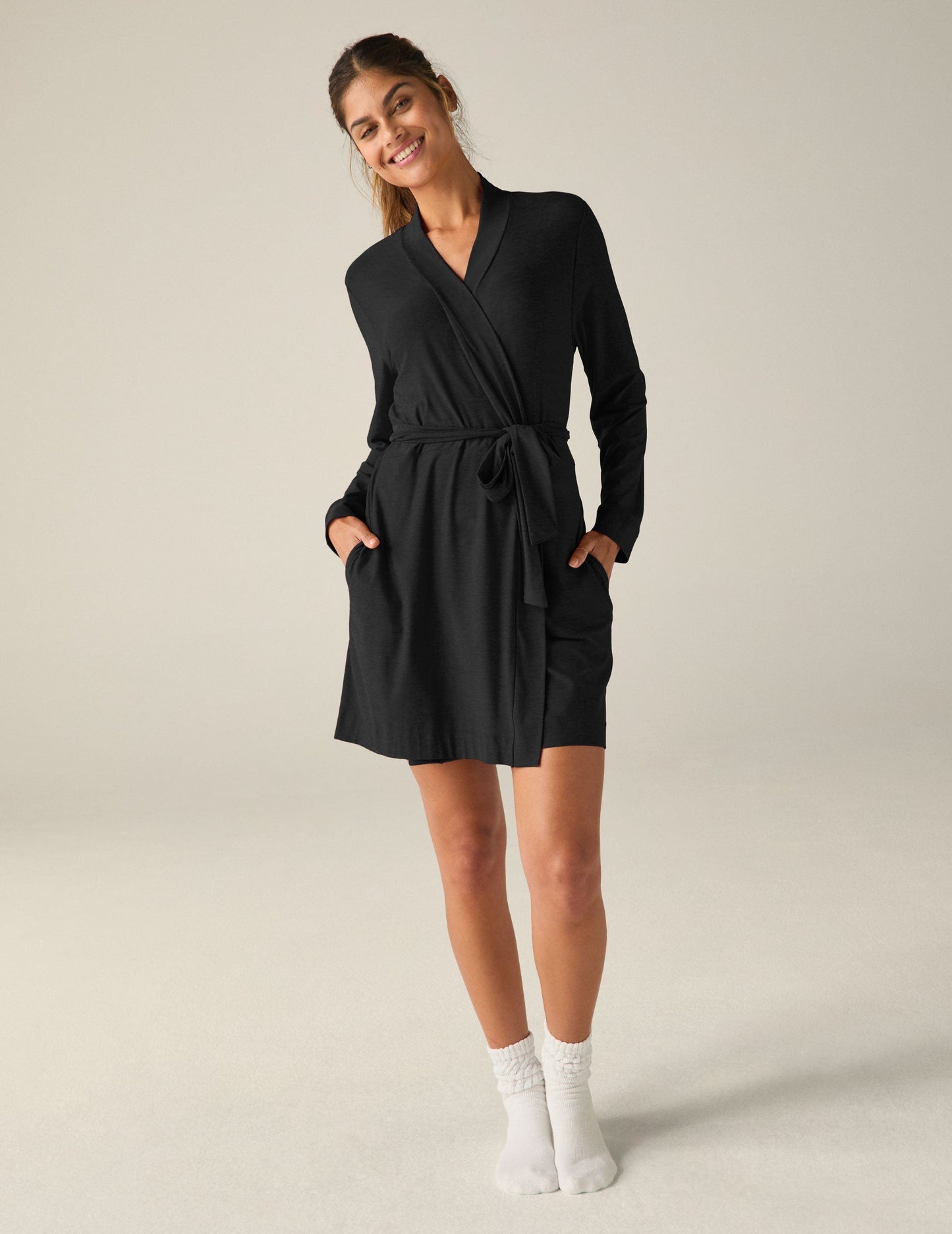 Soft Featherweight Lounge Robe with Pockets, Perfect for Relaxing Mornings and Evenings