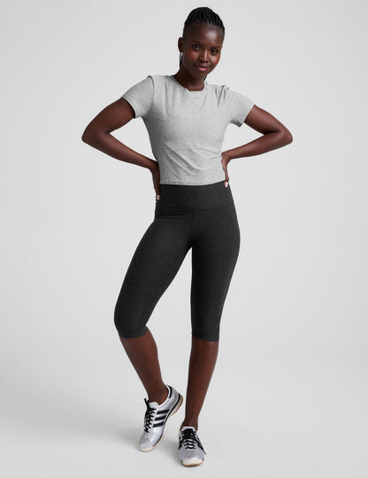 Beyond Yoga Featherweight Cropped Tee: Ultra-Soft, 90s-Inspired Comfort Top