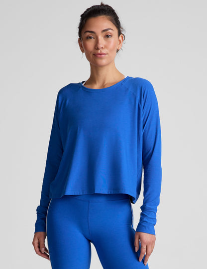 Featherweight Daydreamer Pullover: Ultra-Soft Long Sleeve Tee for Effortless Style