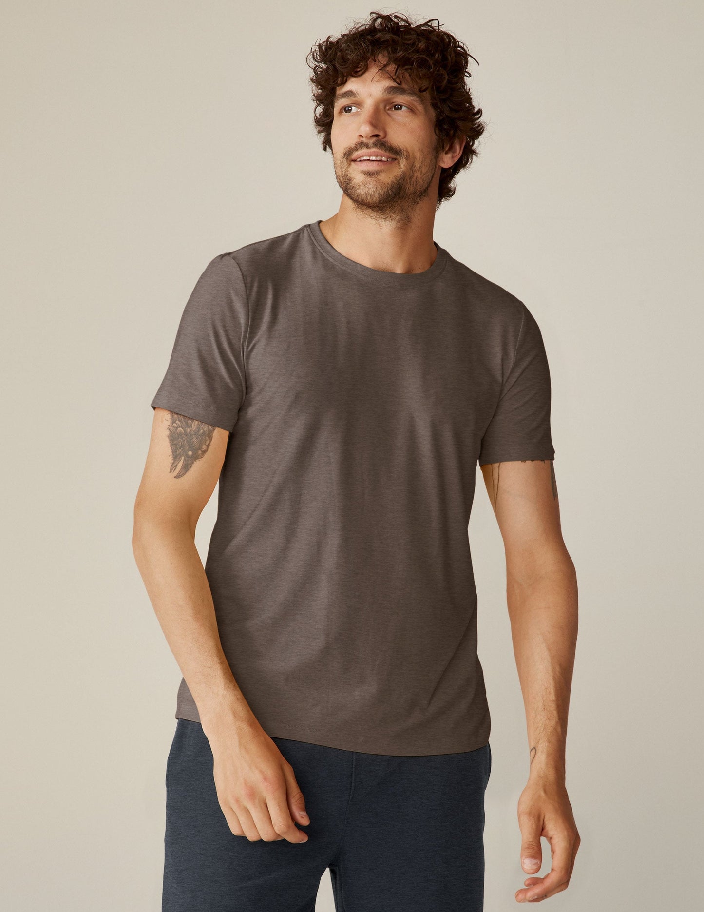 Comfortable Men's Lightweight Crew Neck Tee - Soft Ribbed Trim, Everyday Style