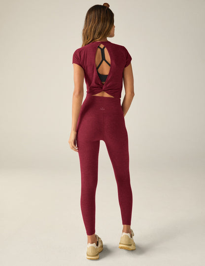 Featherweight Spacedye Twist Back Cropped Tee: Light, Breathable, Stylish Yoga