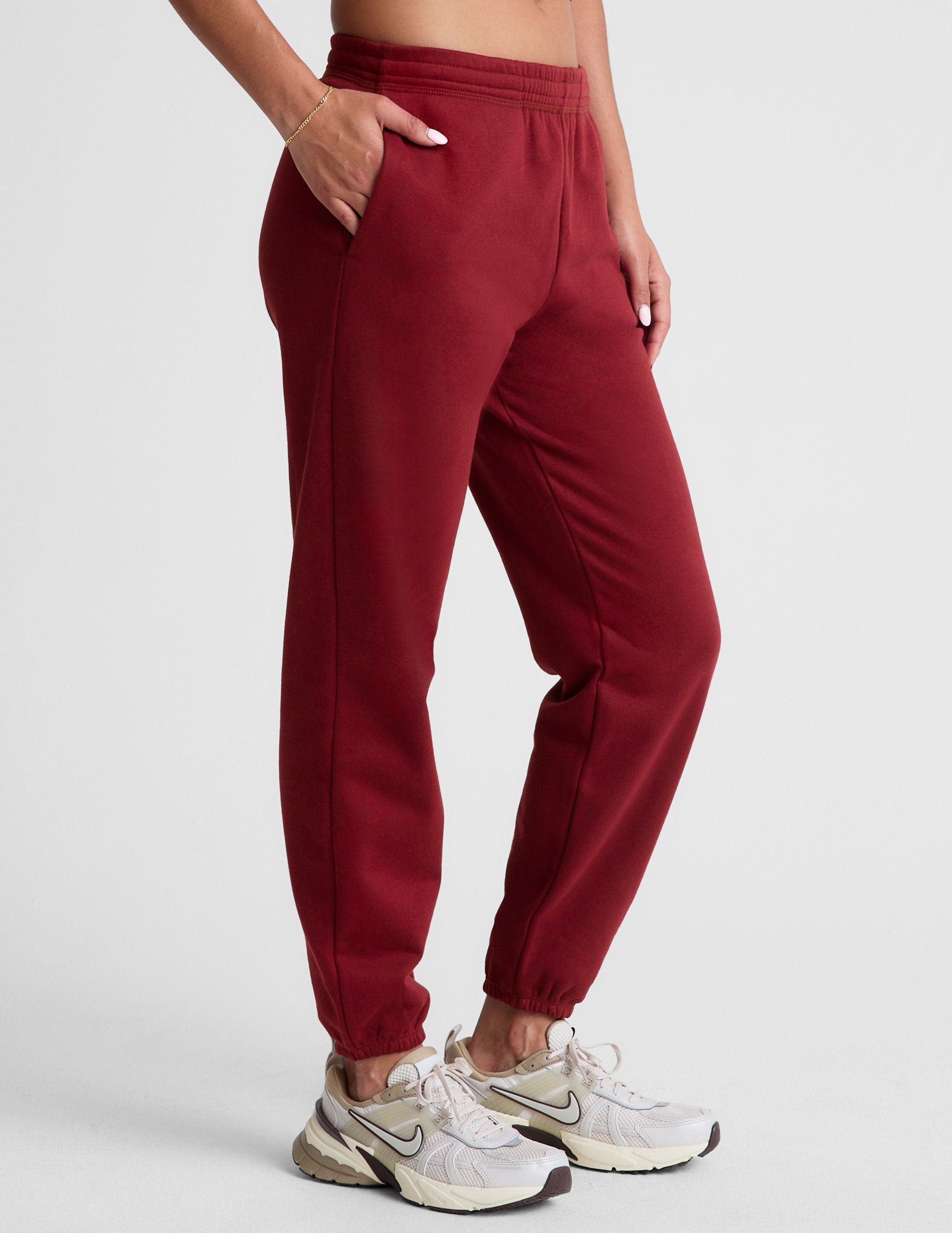 Plush LuxeFleece Jogger Sweatpants: Mid-Rise, Relaxed Fit, Ultimate Comfort & Style