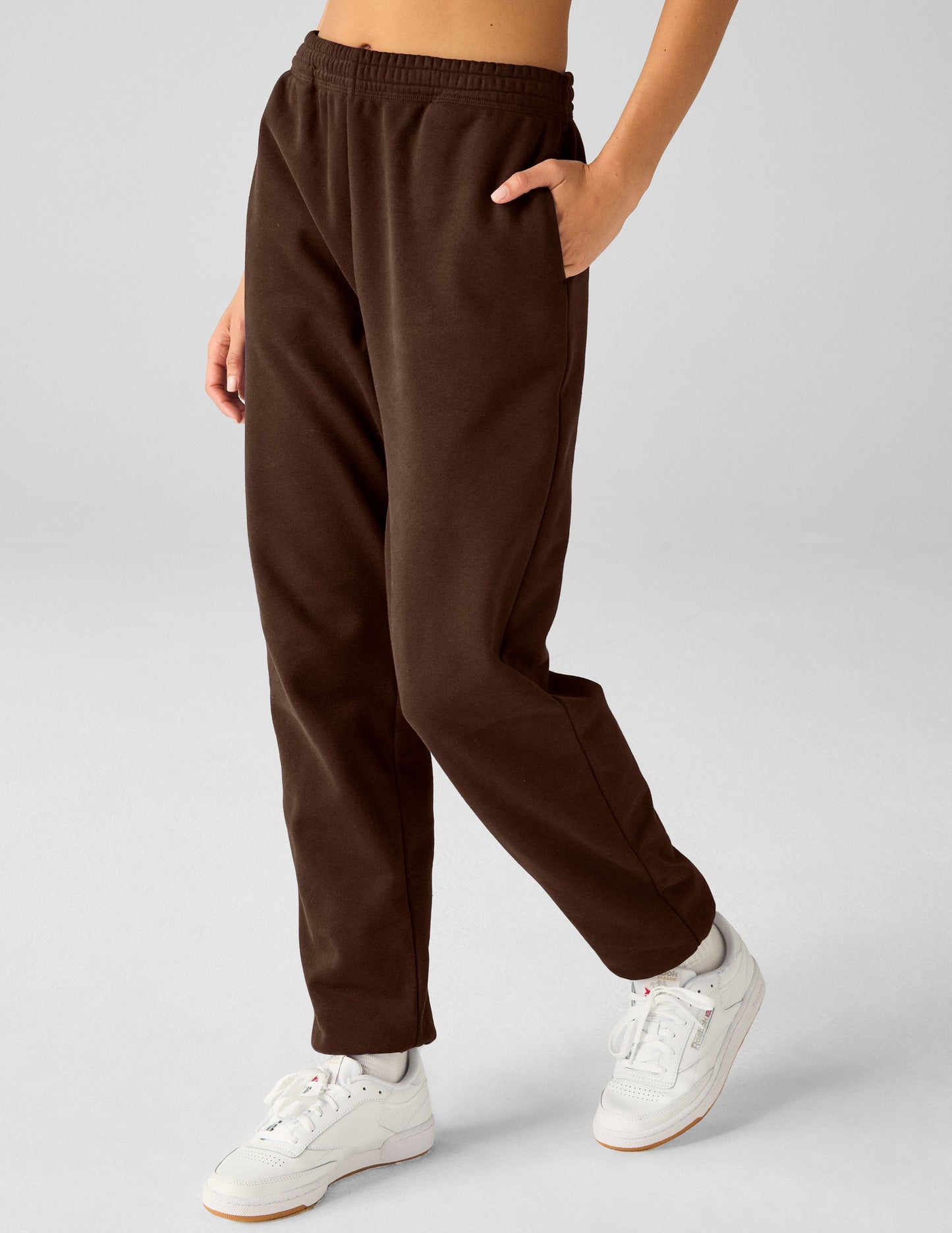 LuxeFleece Cozy Relaxed Fit Mid-Rise Jogger Sweatpants with Pockets