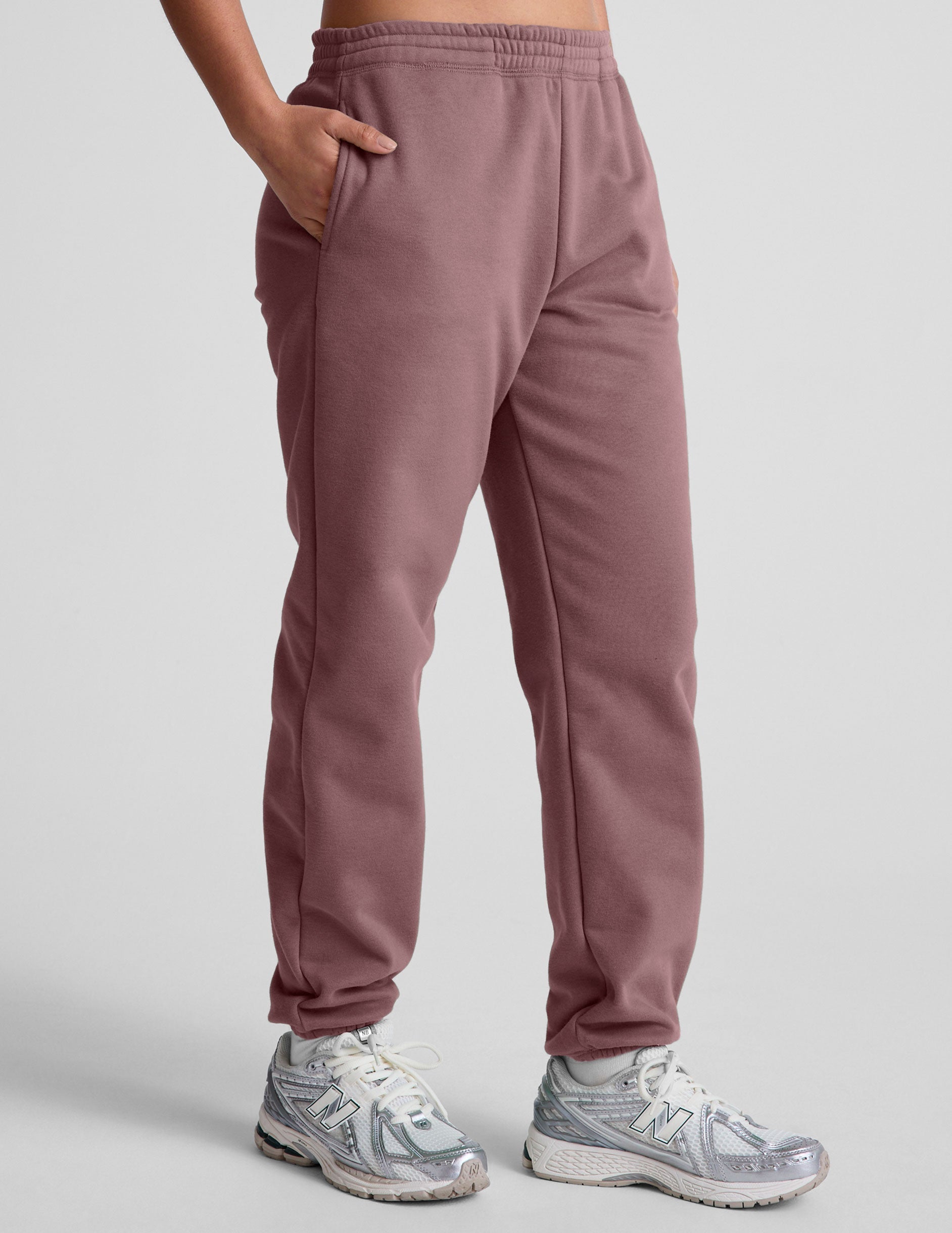 Plush LuxeFleece Relaxed Fit Jogger Sweatpants for Ultimate Comfort