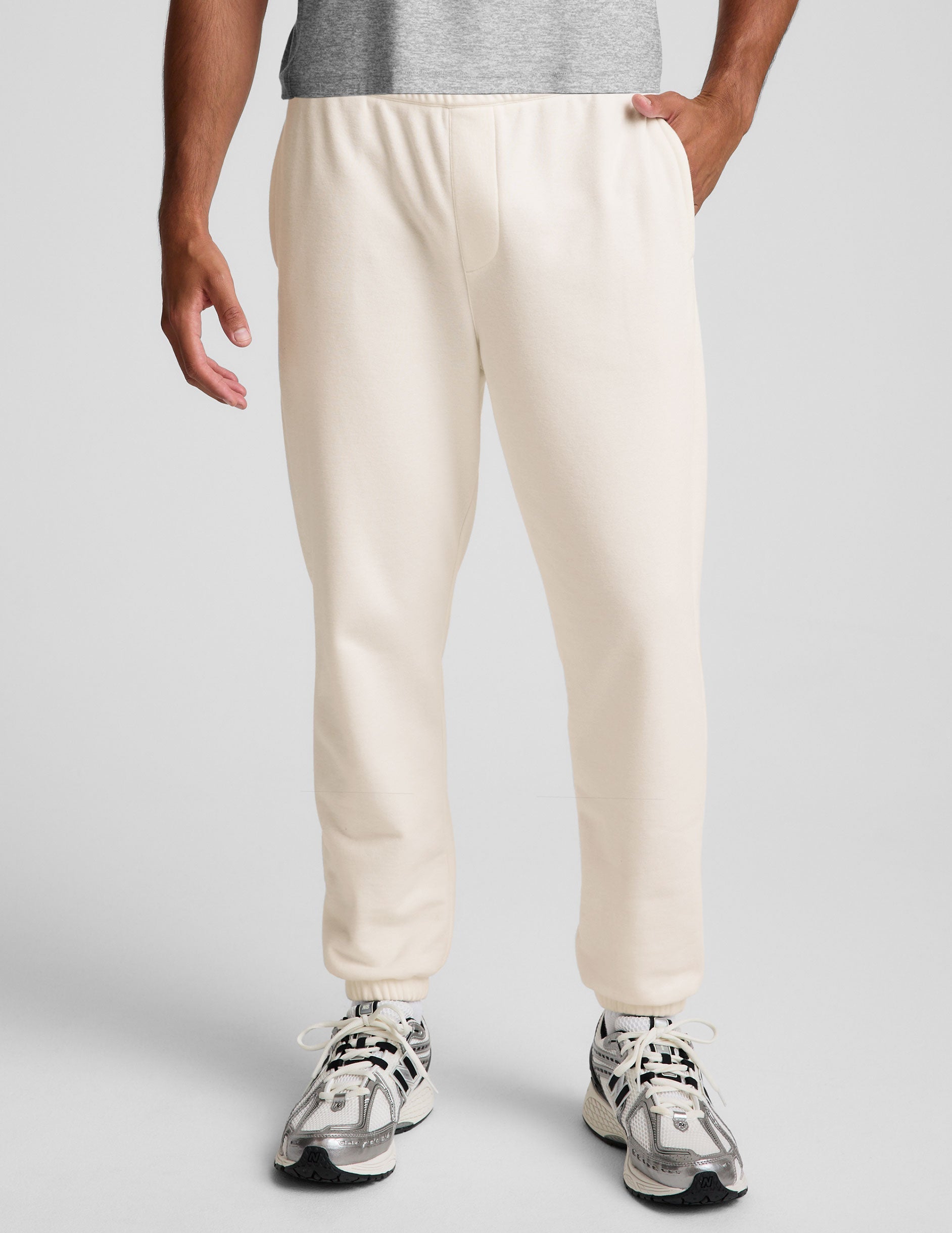 Men's Classic Plush Fleece Jogger Sweatpants – Relaxed Fit, Zipper Pockets
