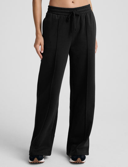 Luxurious Soft Fleece Pintuck Wide-Leg Pants: Stylish Comfort for Relaxed Living
