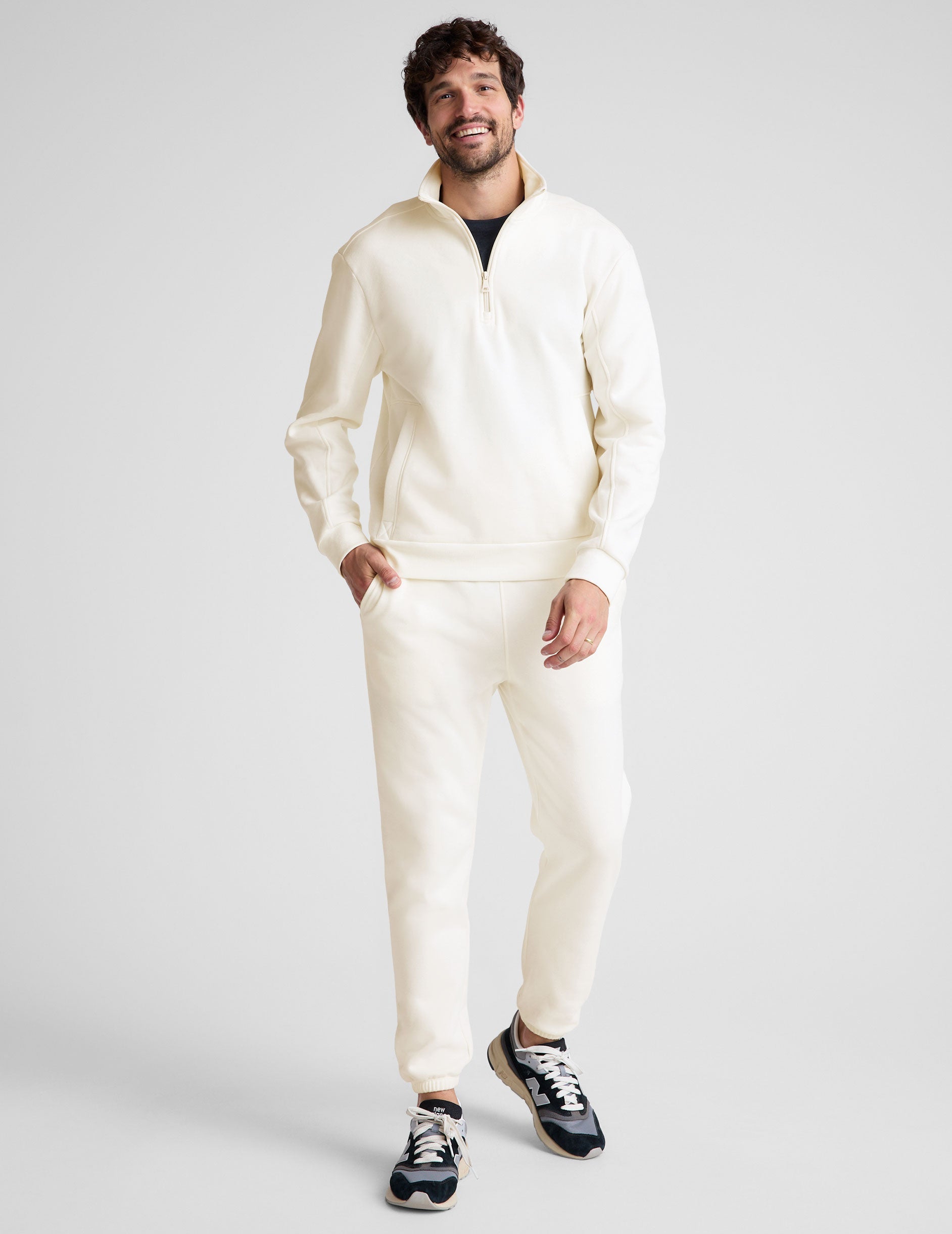 Men's LuxeFleece Half-Zip Pullover: Comfort, Style, and Versatility for Every Occasion