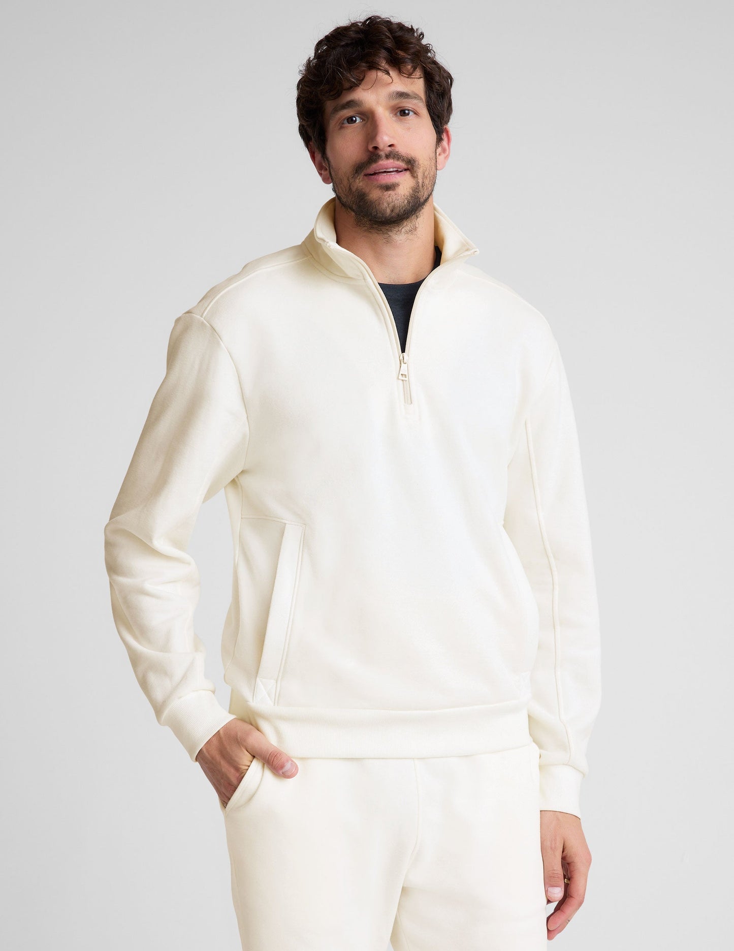 Men's LuxeFleece Half-Zip Pullover: Comfort, Style, and Versatility for Every Occasion