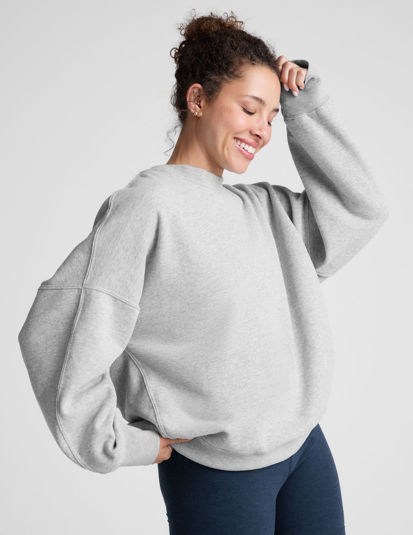 Luxurious Soft Oversized LuxeFleece Sweatshirt for Ultimate Cozy Comfort and Style