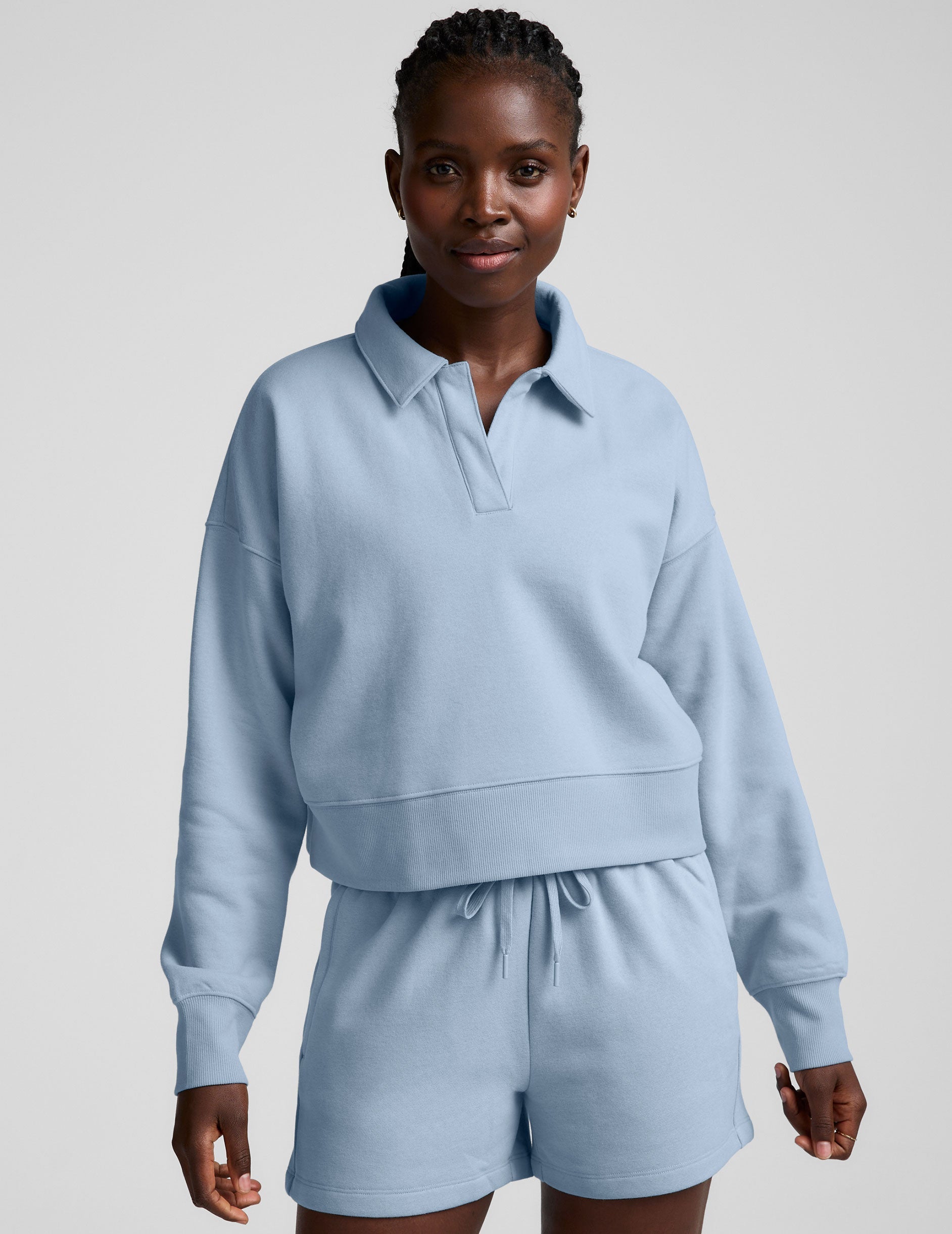 Luxurious Fleece Collared Cropped Sweatshirt for Ultimate Comfort and Style