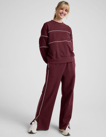 Women's LuxeFleece Oversized Crewneck Sweater: Cozy Comfort with Stylish Contrast Piping