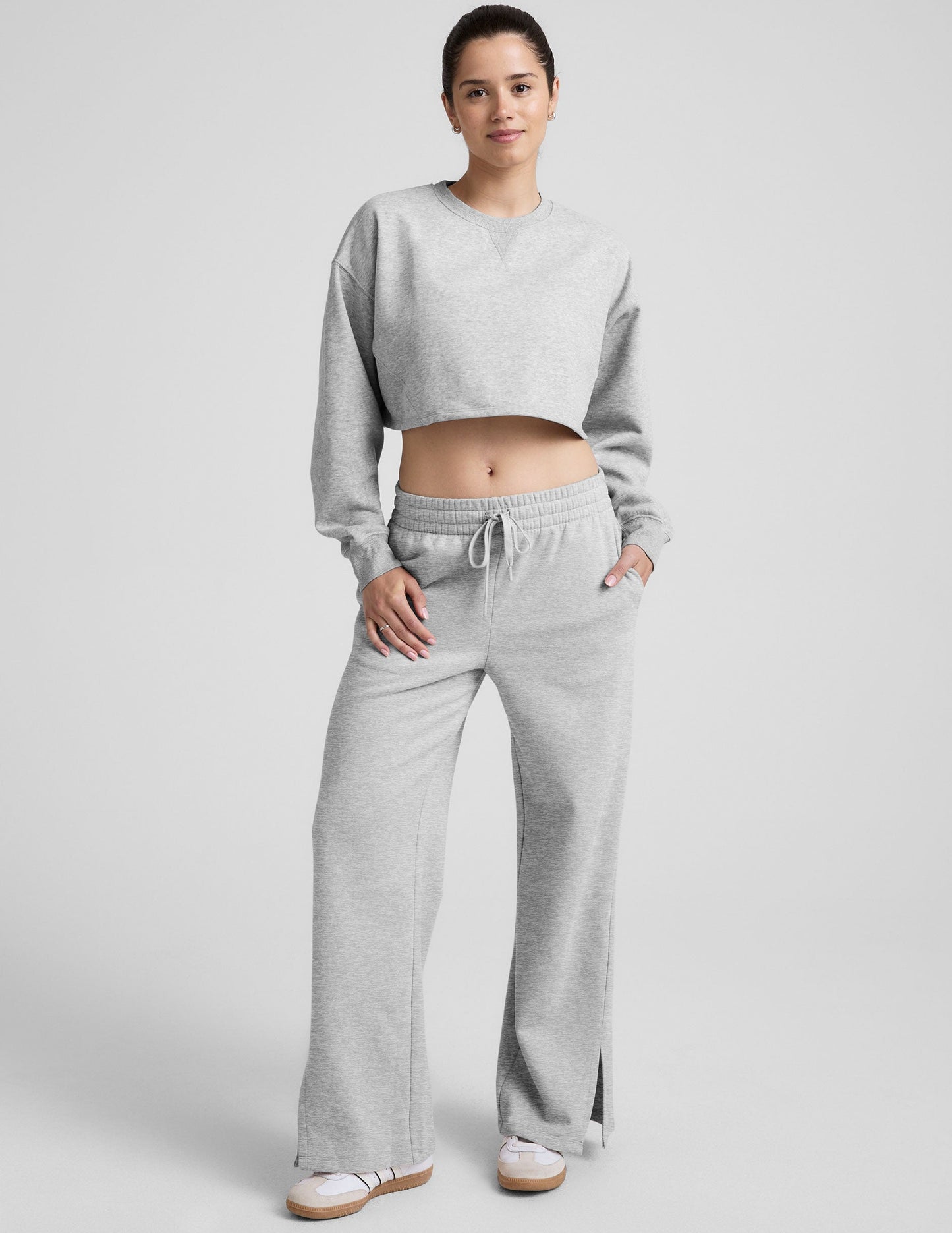 Luxurious LuxeFleece Cropped Boxy Pullover Sweatshirt - Soft Heather Gray Comfort