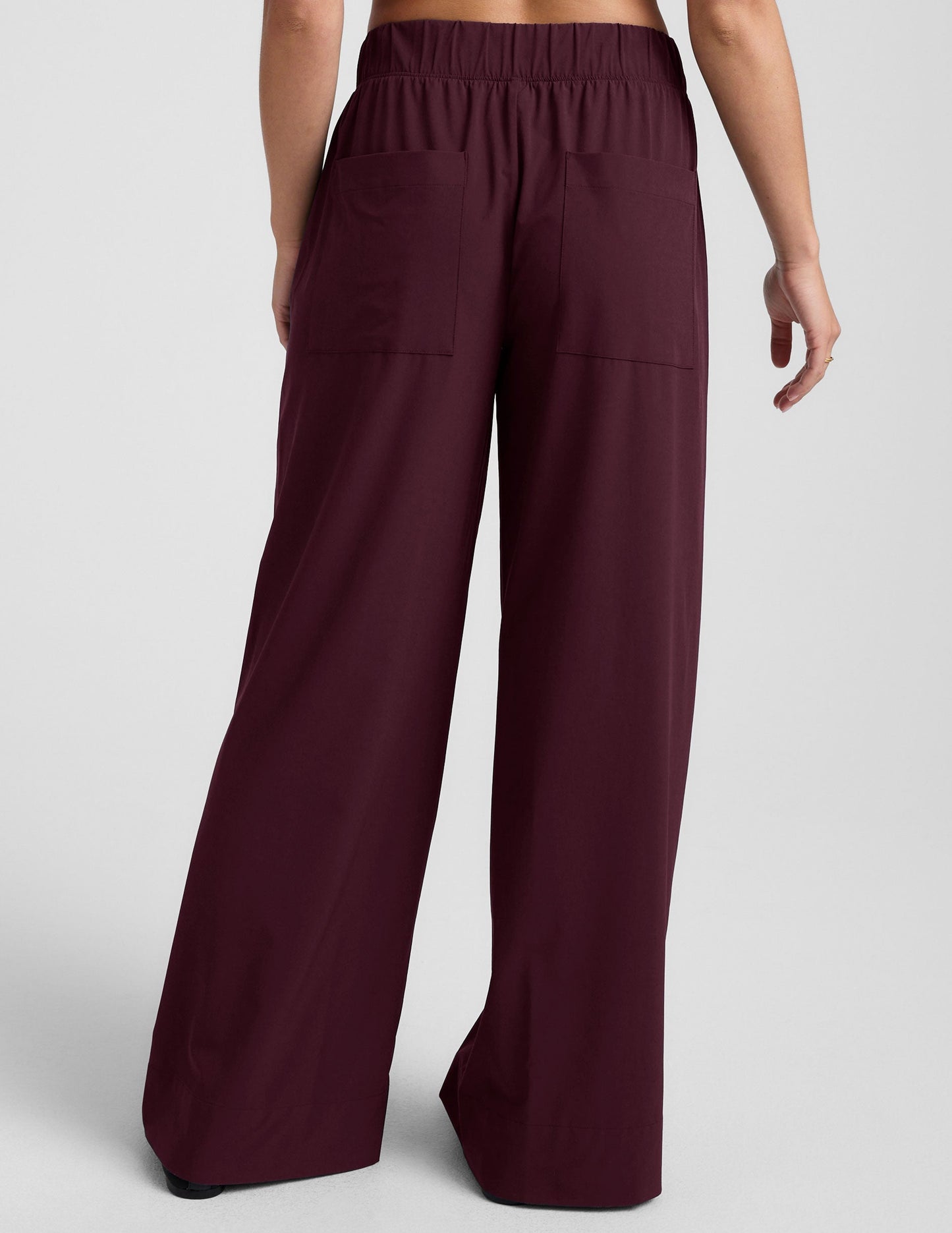 Beyond Yoga Women's Easy Wide Leg Flowy Stretch Woven Pant with Pockets