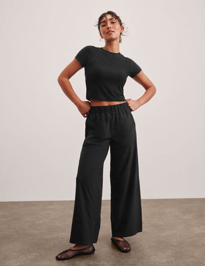 Beyond Yoga Flowy Wide Leg Pants: Mid-Rise, Soft Stretch Woven Comfort