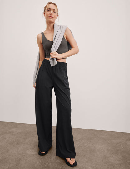 Effortless Flowy Wide Leg Pants for Women: Relaxed Fit, Mid-Rise Comfort, Pockets