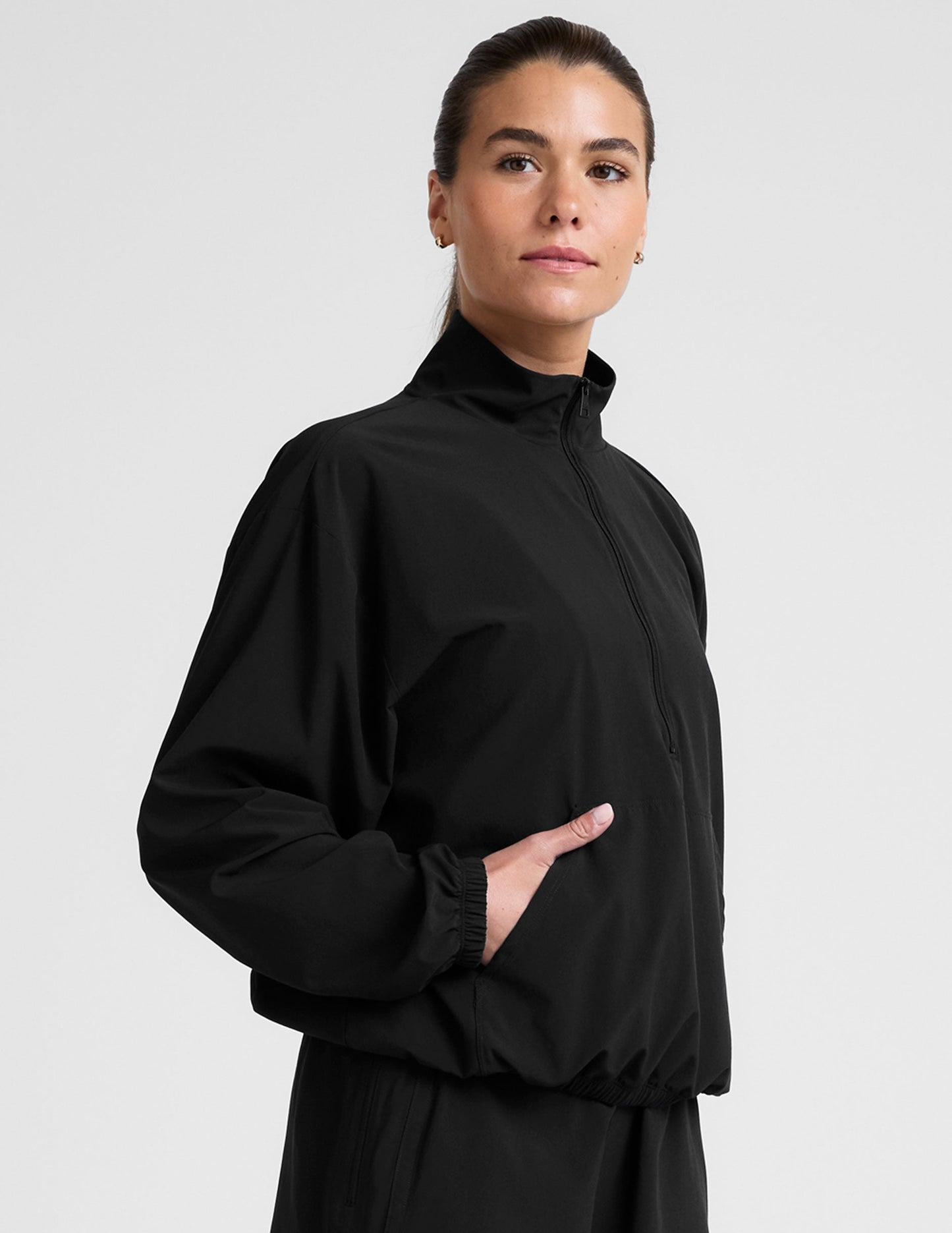 Lightweight Performance Half-Zip Pullover: Ultimate Comfort for Active Lifestyles