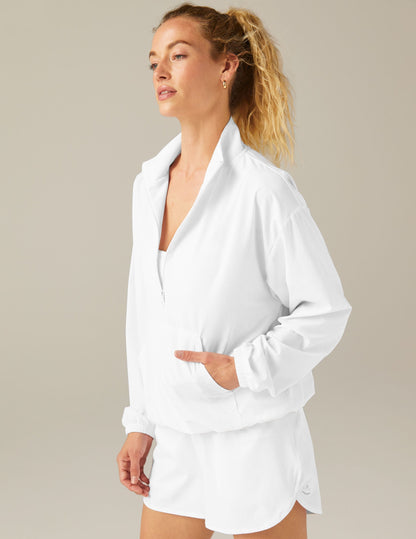 Lightweight True White Half-Zip Pullover for Comfort and Active Style