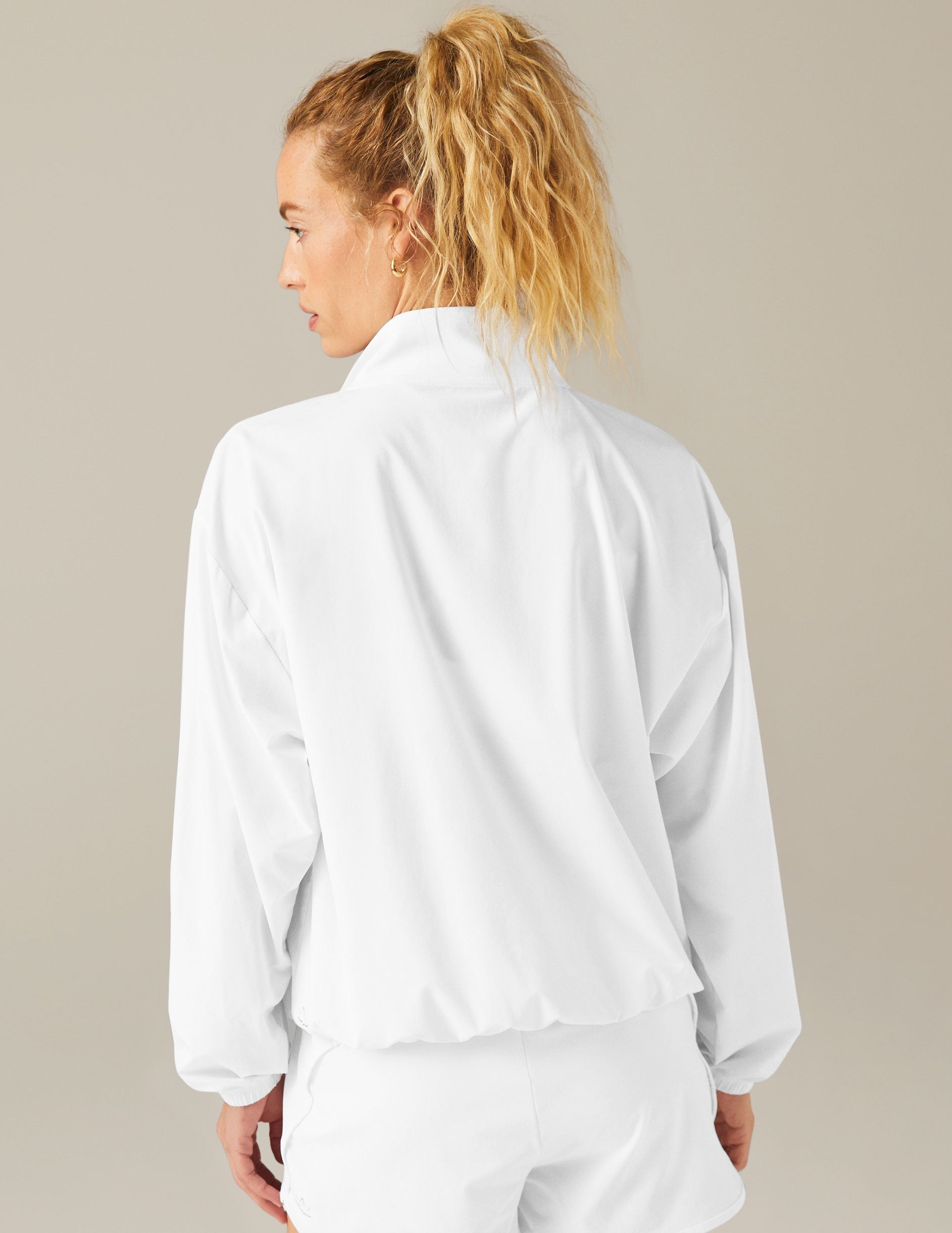 Lightweight True White Half-Zip Pullover for Comfort and Active Style