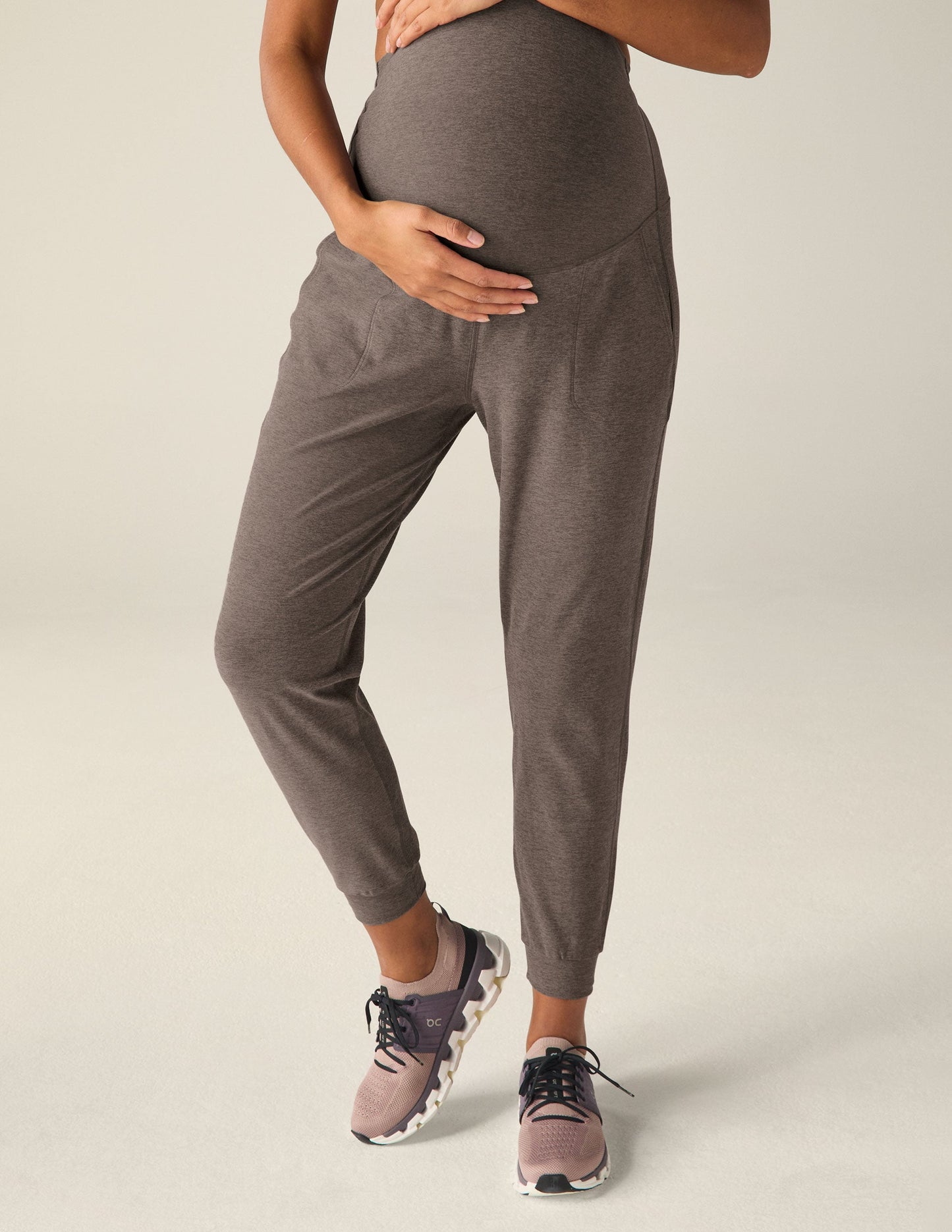 Spacedye Beyond the Bump Maternity Midi Jogger: Ultra-Soft High-Rise Athleisure Comfort