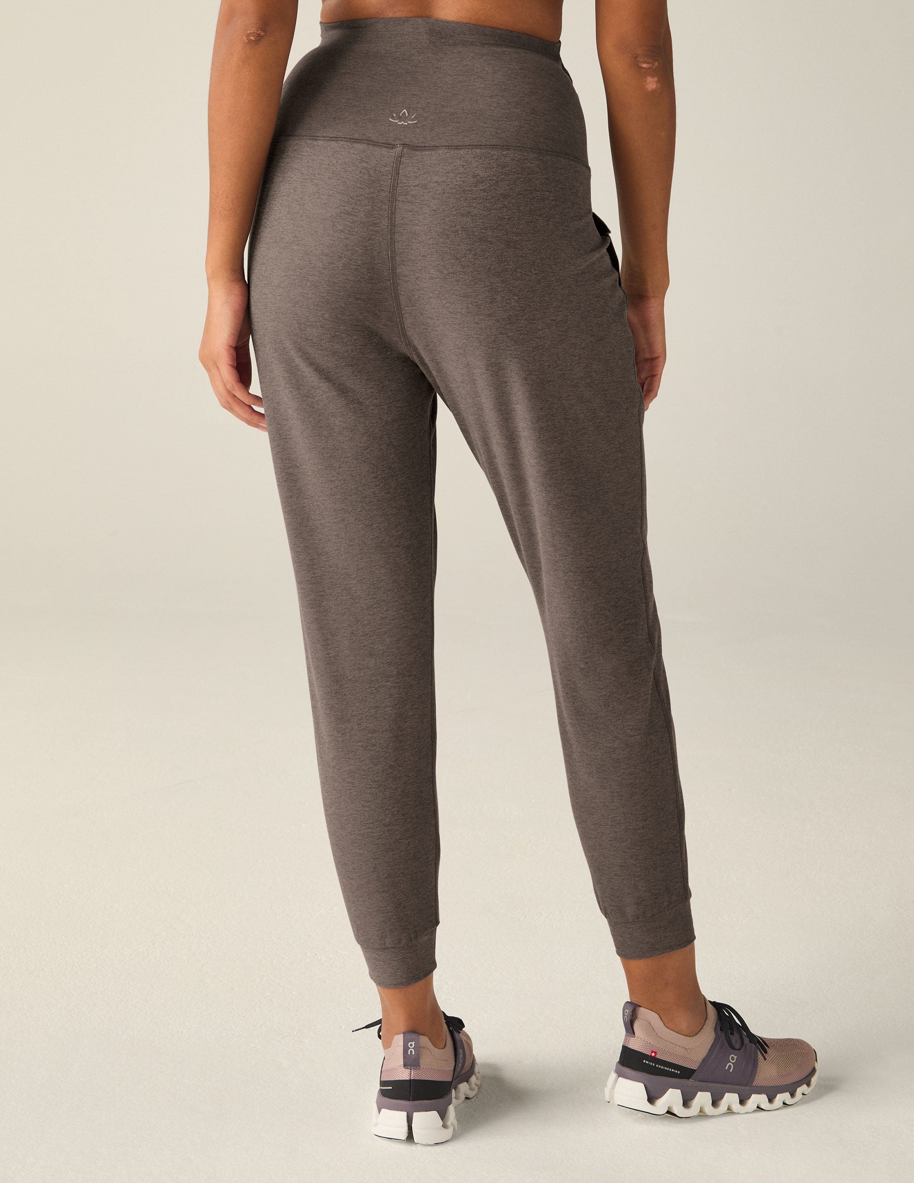 Spacedye Beyond the Bump Maternity Midi Jogger: Ultra-Soft High-Rise Athleisure Comfort