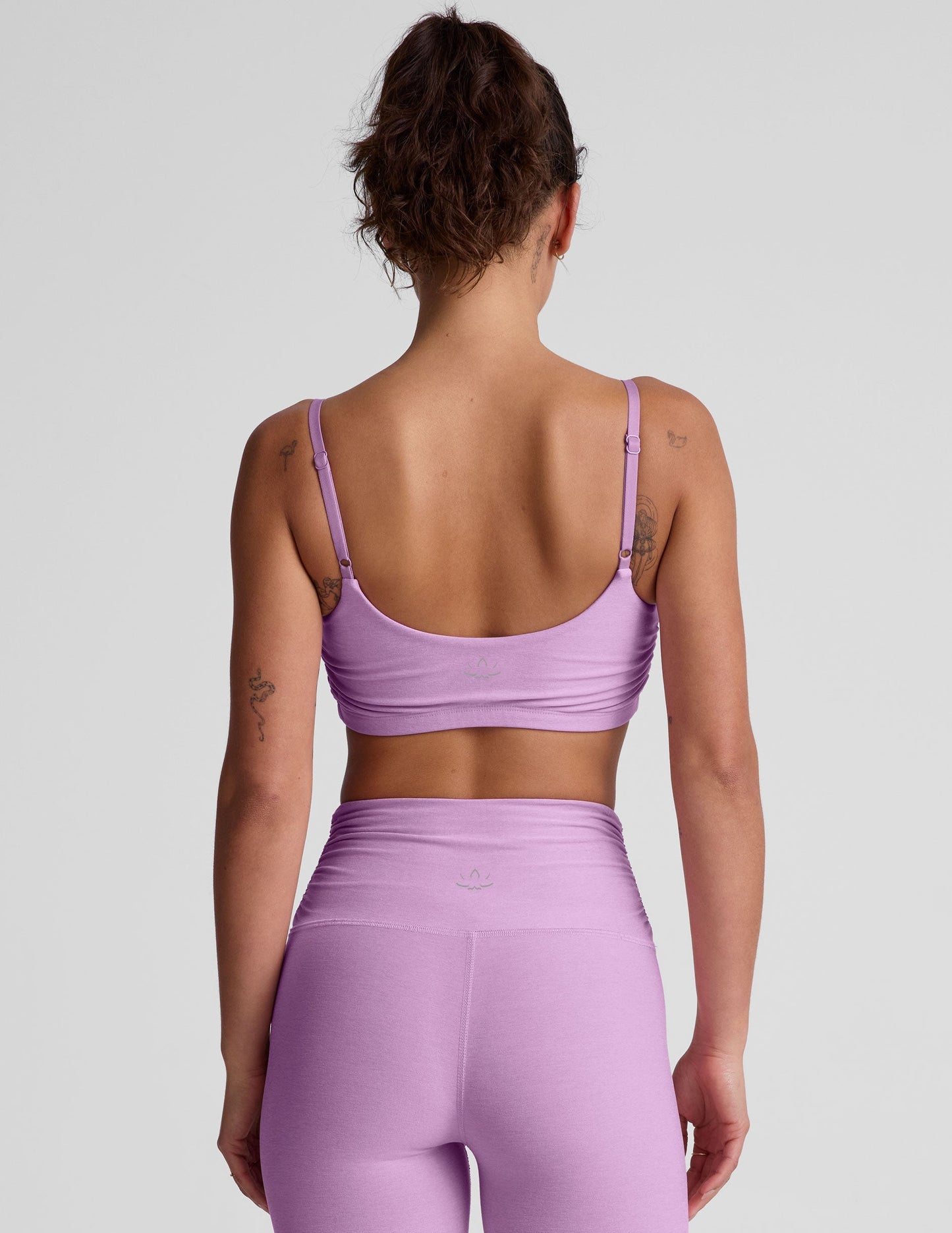 Beyond Yoga Spacedye Shirred Barre Bra: Adjustable Straps for Ultimate Active Comfort